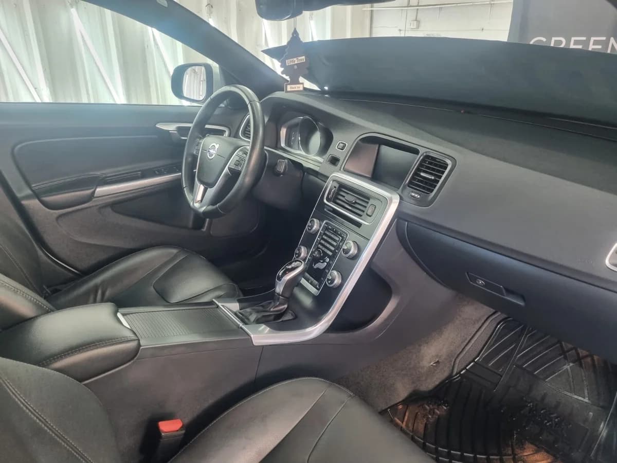 VOLVO S60 D4 2.0 4X2 AT - Imagen 22