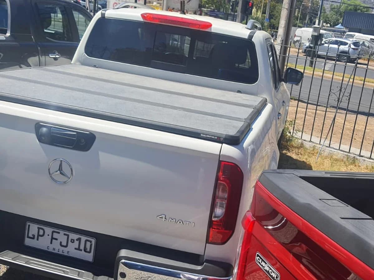 MERCEDES BENZ X250d DIESEL 4X4 AUTOMATICA EXCELENTE CARPLAY - Imagen 3