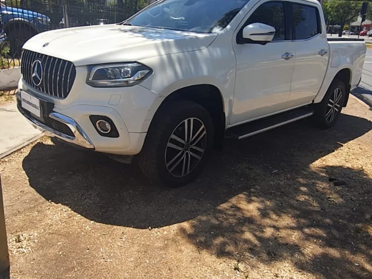 MERCEDES BENZ X250d DIESEL 4X4 AUTOMATICA EXCELENTE CARPLAY - Imagen 8