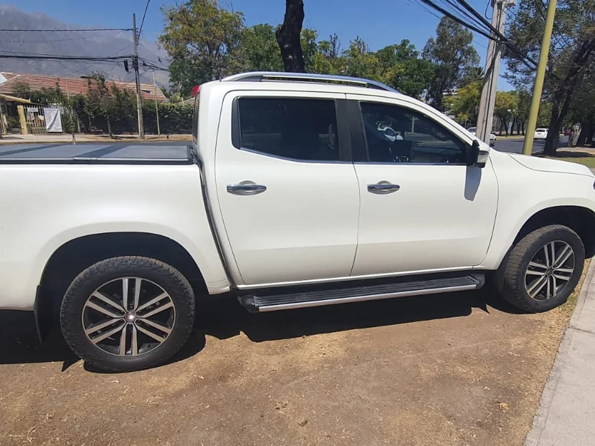 MERCEDES BENZ X250d DIESEL 4X4 AUTOMATICA EXCELENTE CARPLAY - Imagen 13