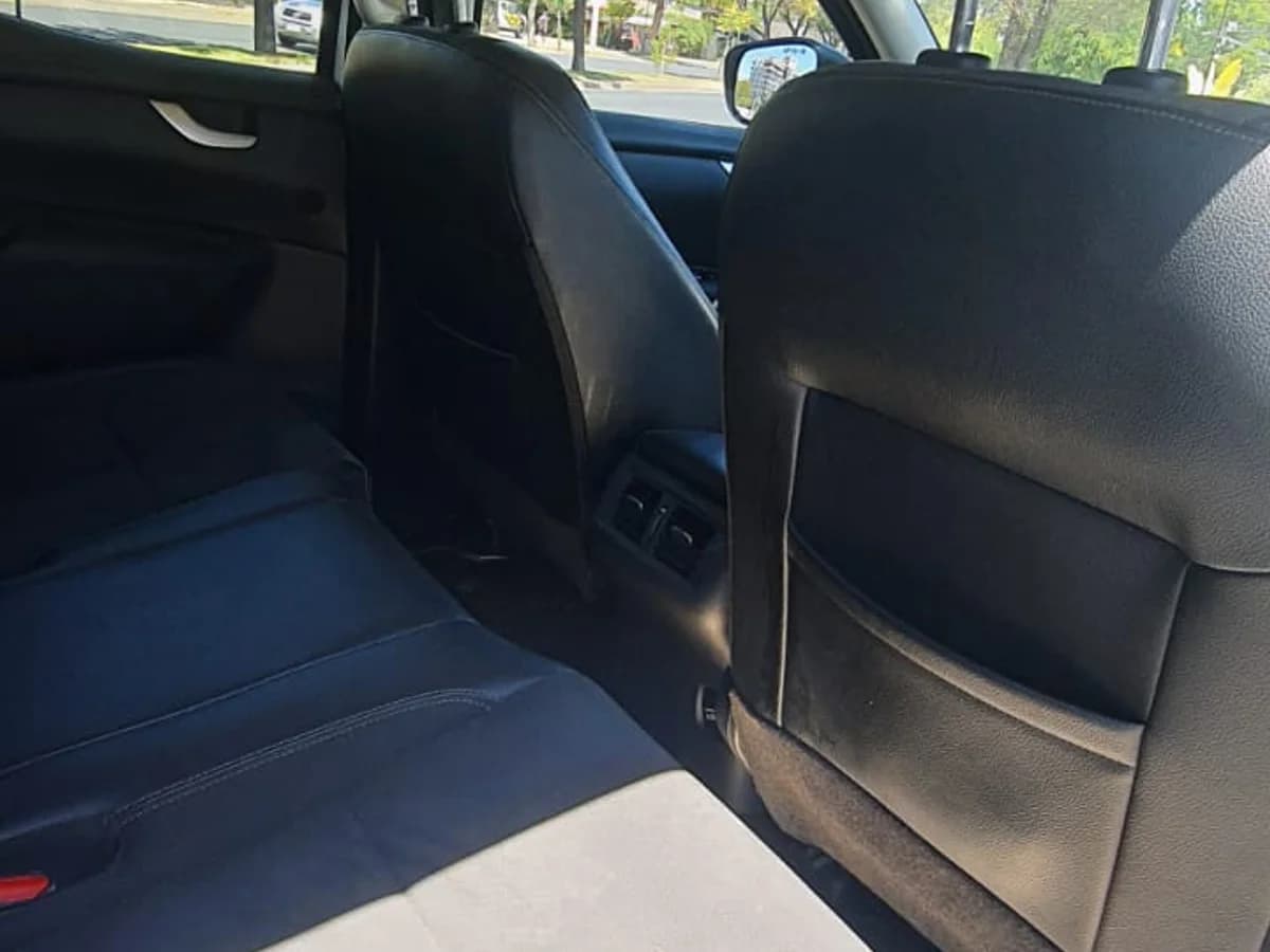 MERCEDES BENZ X250d DIESEL 4X4 AUTOMATICA EXCELENTE CARPLAY - Imagen 18