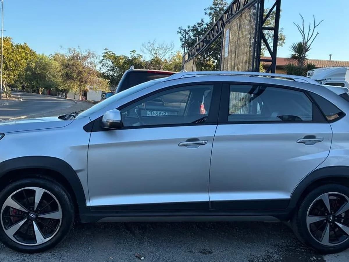 Chery Tiggo 2 GLX - Imagen 6