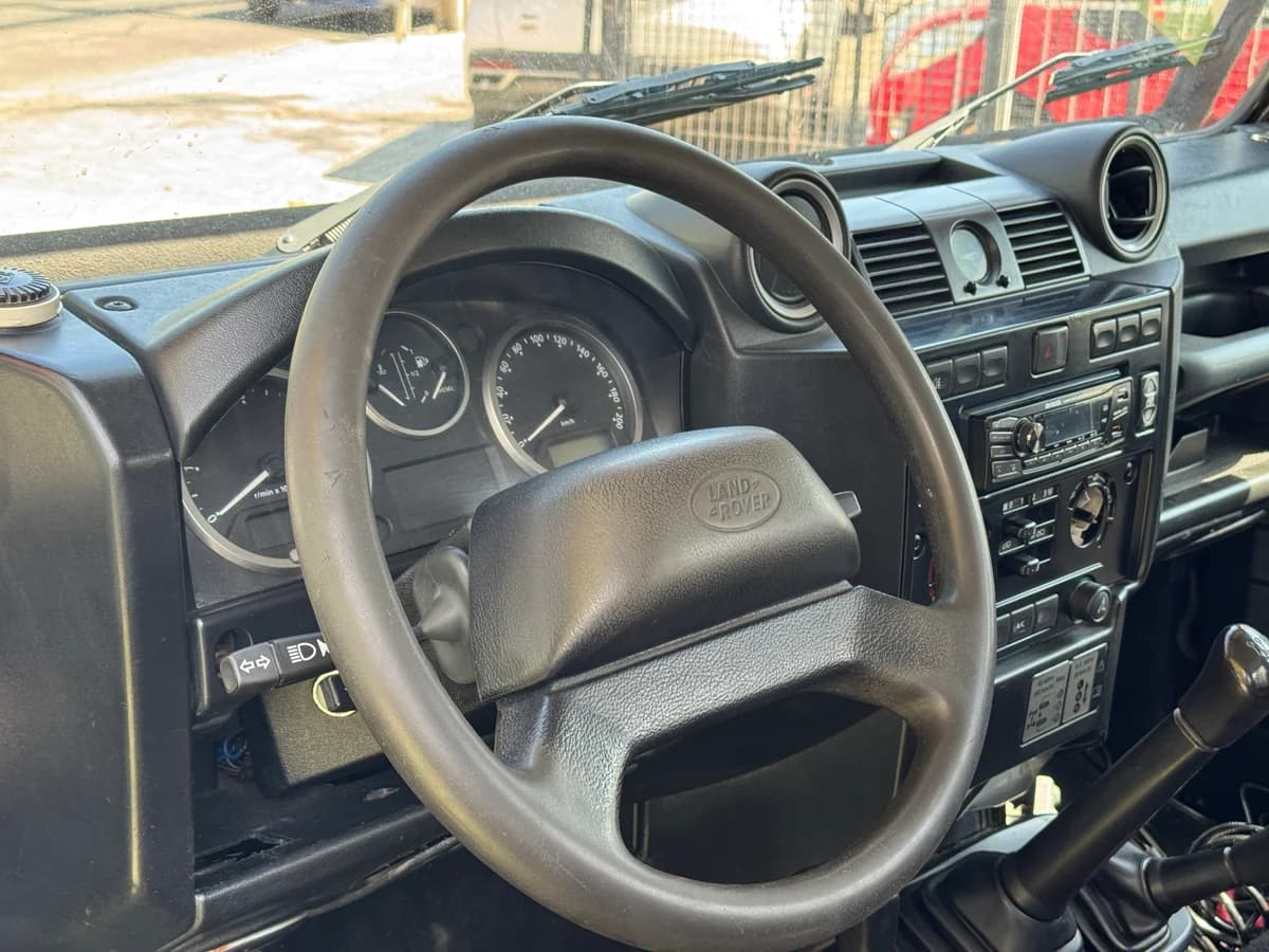 LAND ROVER DEFENDER 110 2014 - Imagen 6