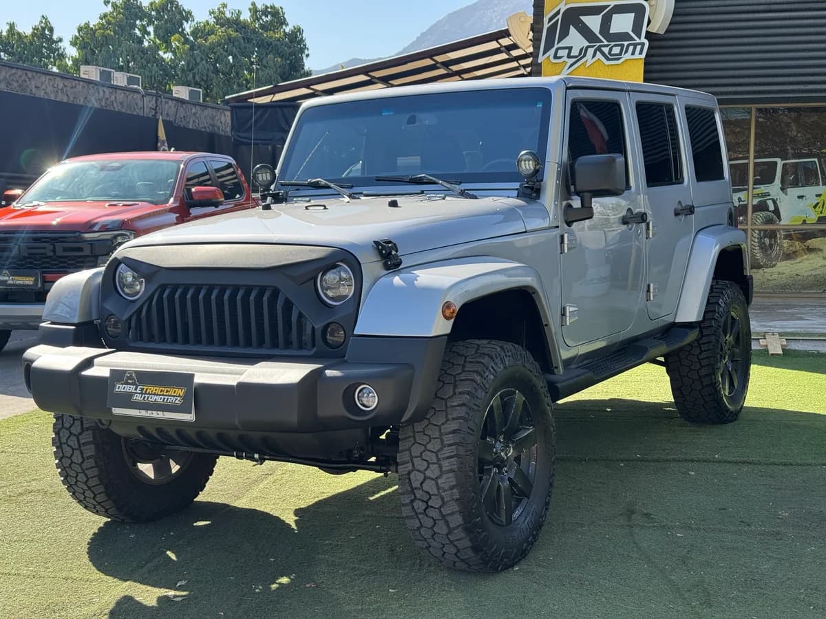 JEEP WRANGLER JKU SAHARA 2016 - Imagen 4