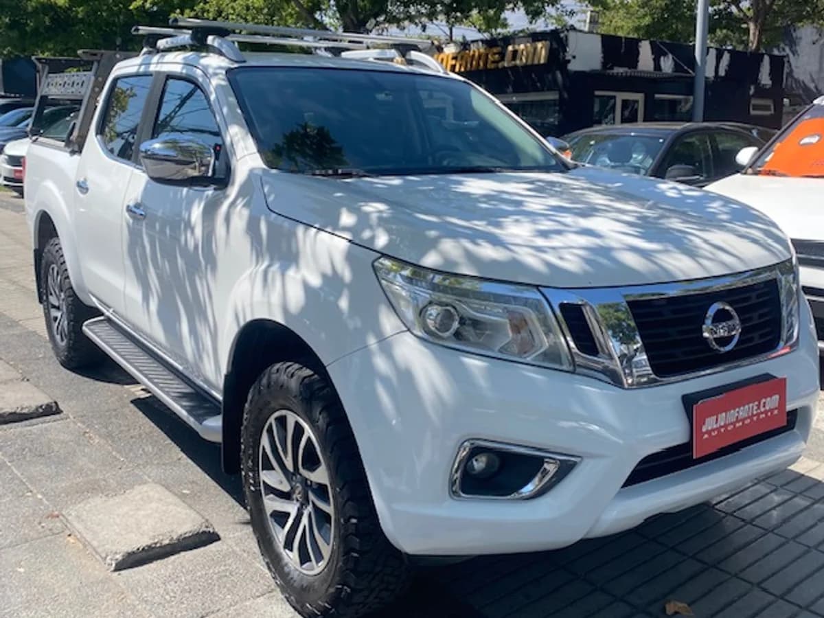 NISSAN NP300 4x4 2.3 AUT 2019 - Imagen 3