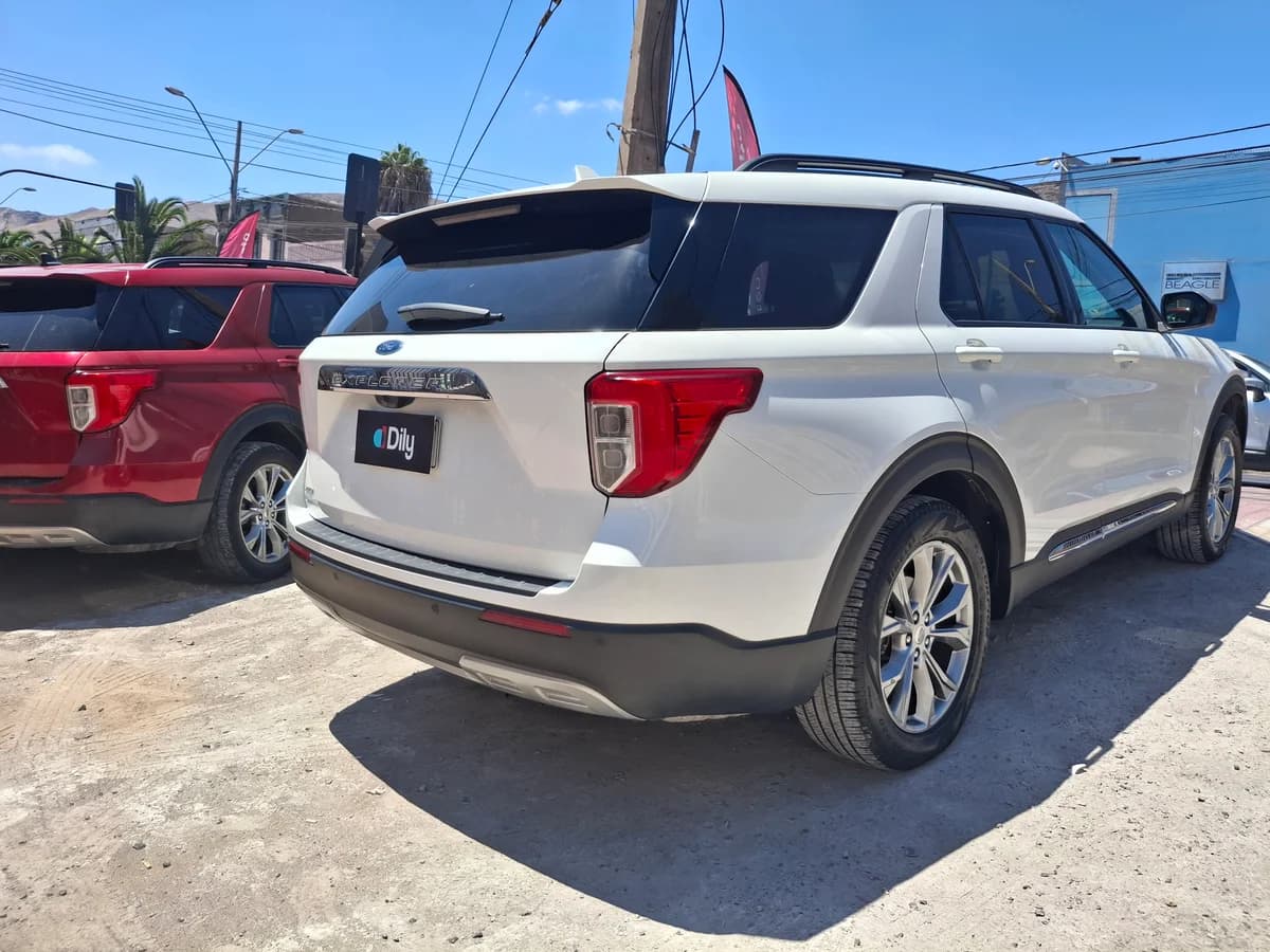 2023 Ford Explorer XLT 4x2 2.3 ecoboost - Imagen 7