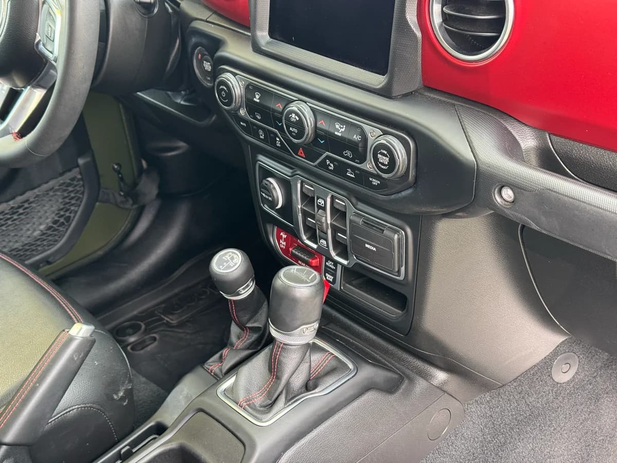 JEEP GLADIATOR JT RUBICON 2023 - Imagen 16