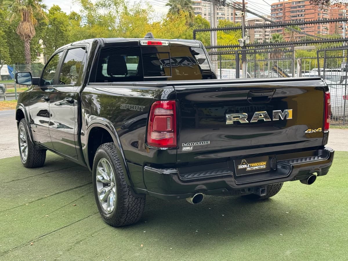 RAM1500 LARAMIE SPORT 2021 - Imagen 4