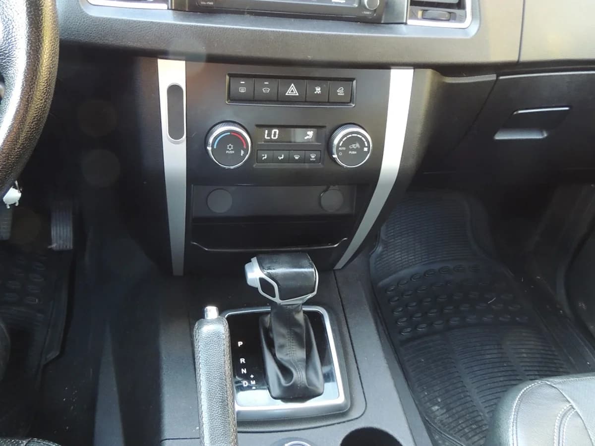 Uaz Kazak Luxury 2021 AT 4x4 - Imagen 4