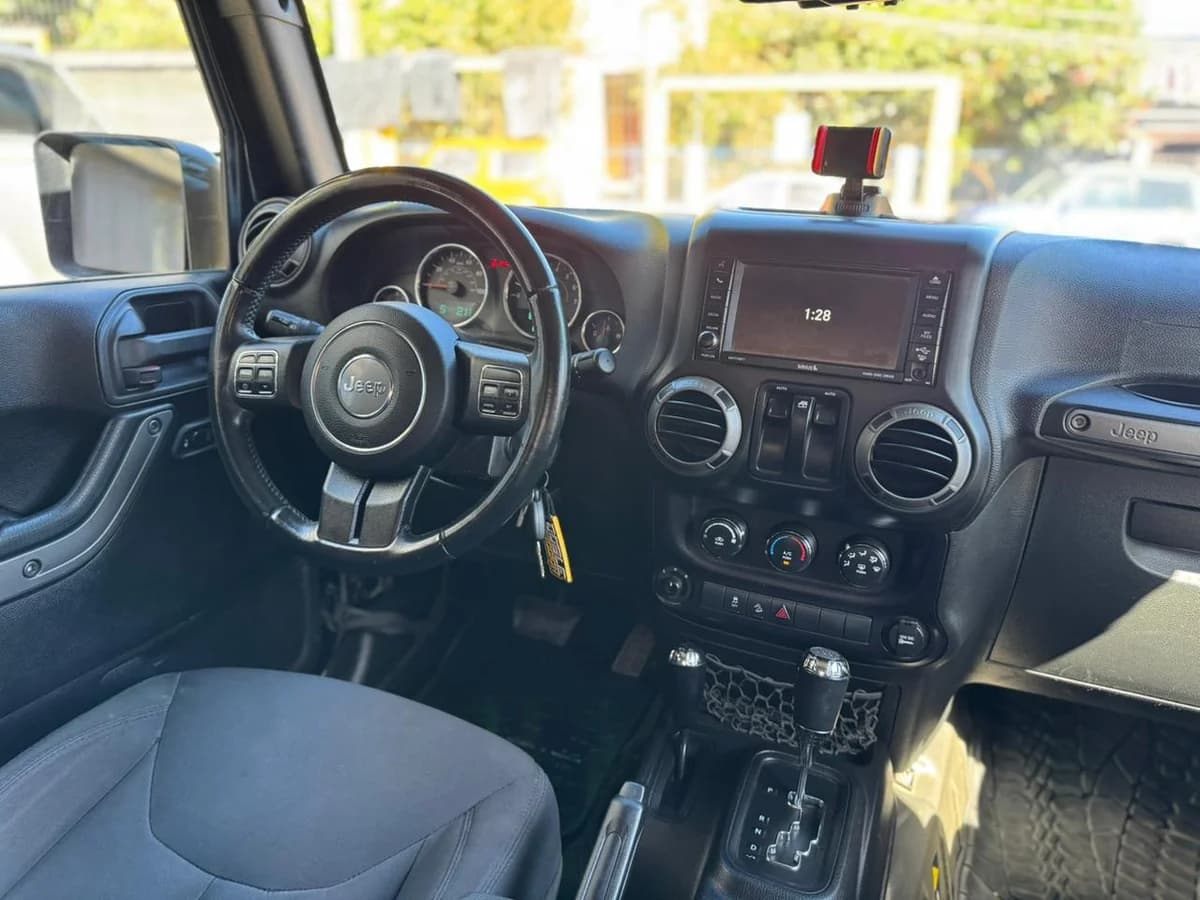 JEEP WRANGLER SPORT 3.6 2016 - Imagen 9