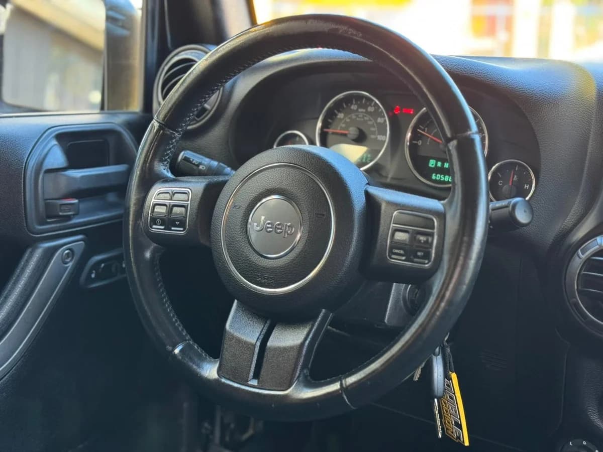 JEEP WRANGLER SPORT 3.6 2016 - Imagen 11