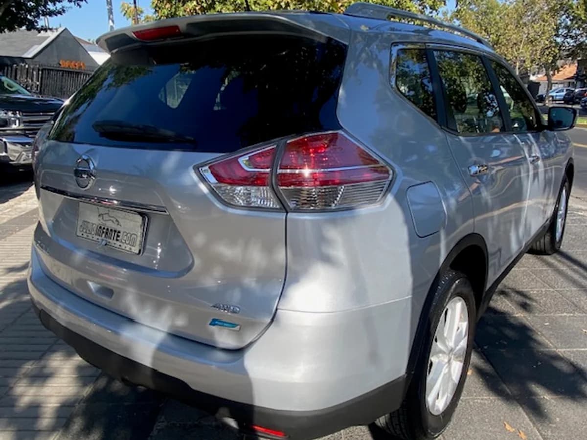 NISSAN X-TRAIL Sense 2.5 4x4 2017 - Imagen 2