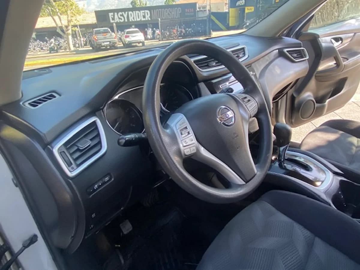 NISSAN X-TRAIL Sense 2.5 4x4 2017 - Imagen 14