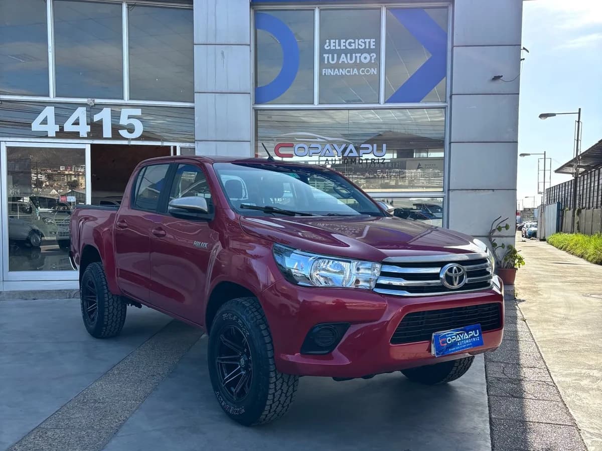 TOYOTA HILUX SR 4X4 2.4 - Imagen 3