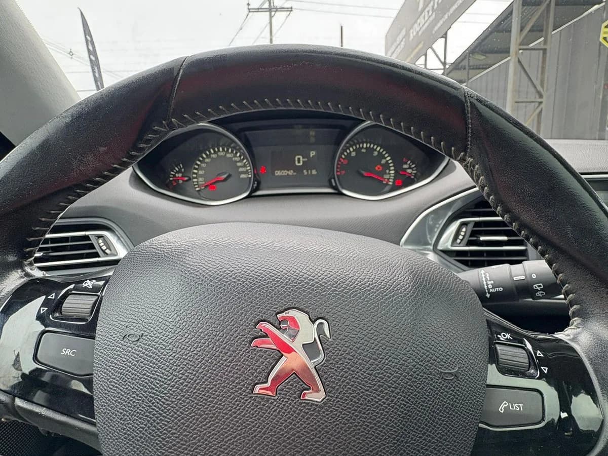 Peugeot 308 Attomatico 2016 - Imagen 14