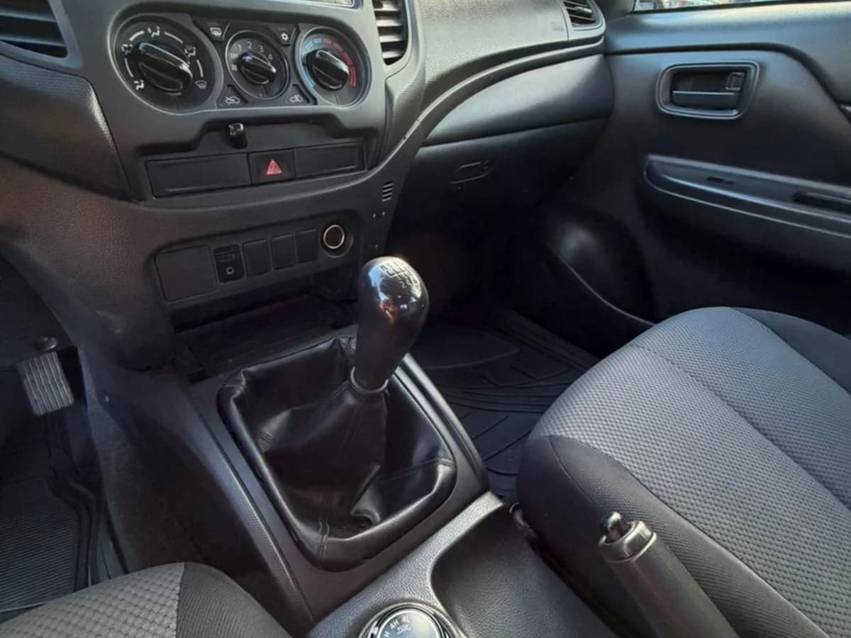 MITSUBISHI L200 KATANA CRT 4X4 2.4 Katana Crt 4x4 2022 - Imagen 11