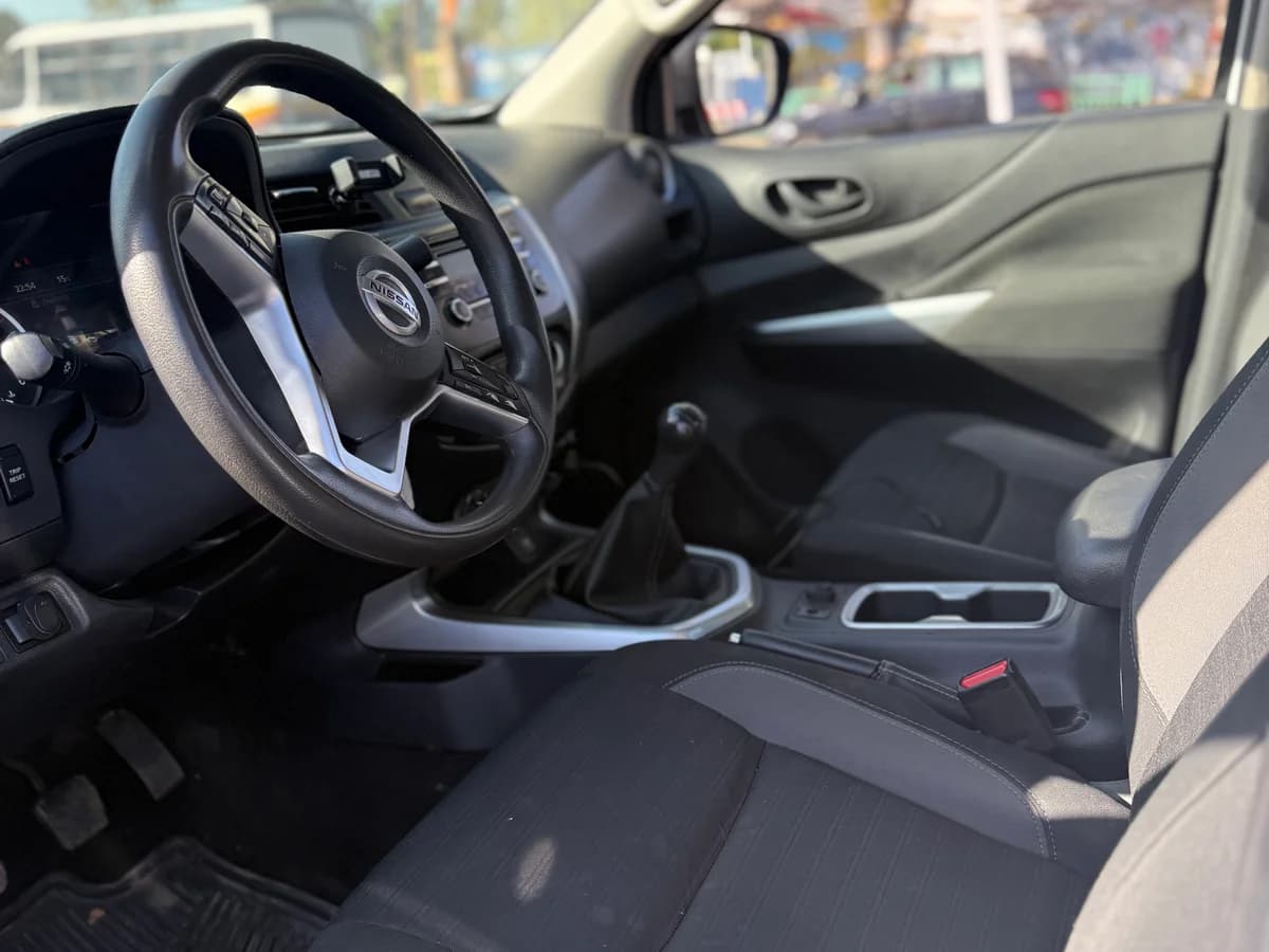 Nissan Navara SE 4x4 2023 - Imagen 9