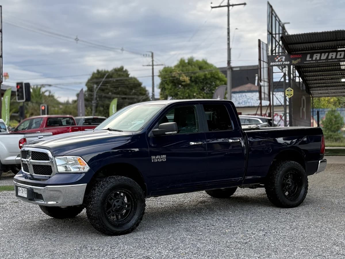 Dodge RAM 1500 SLT 2018 - Imagen 2