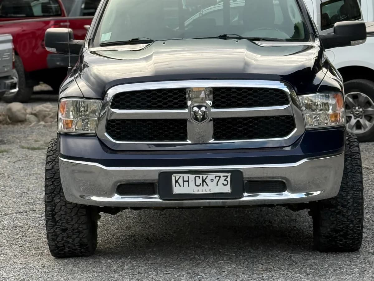 Dodge RAM 1500 SLT 2018 - Imagen 5