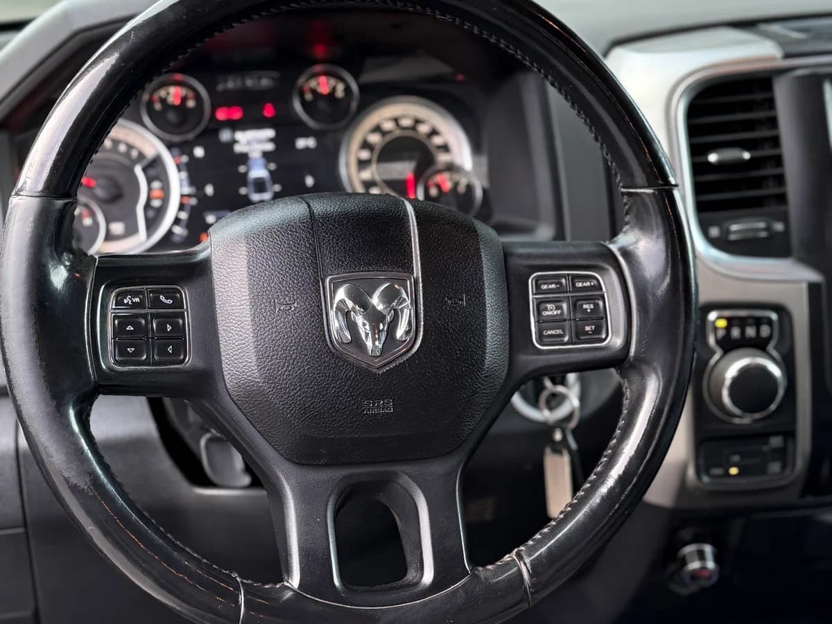 Dodge RAM 1500 SLT 2018 - Imagen 8