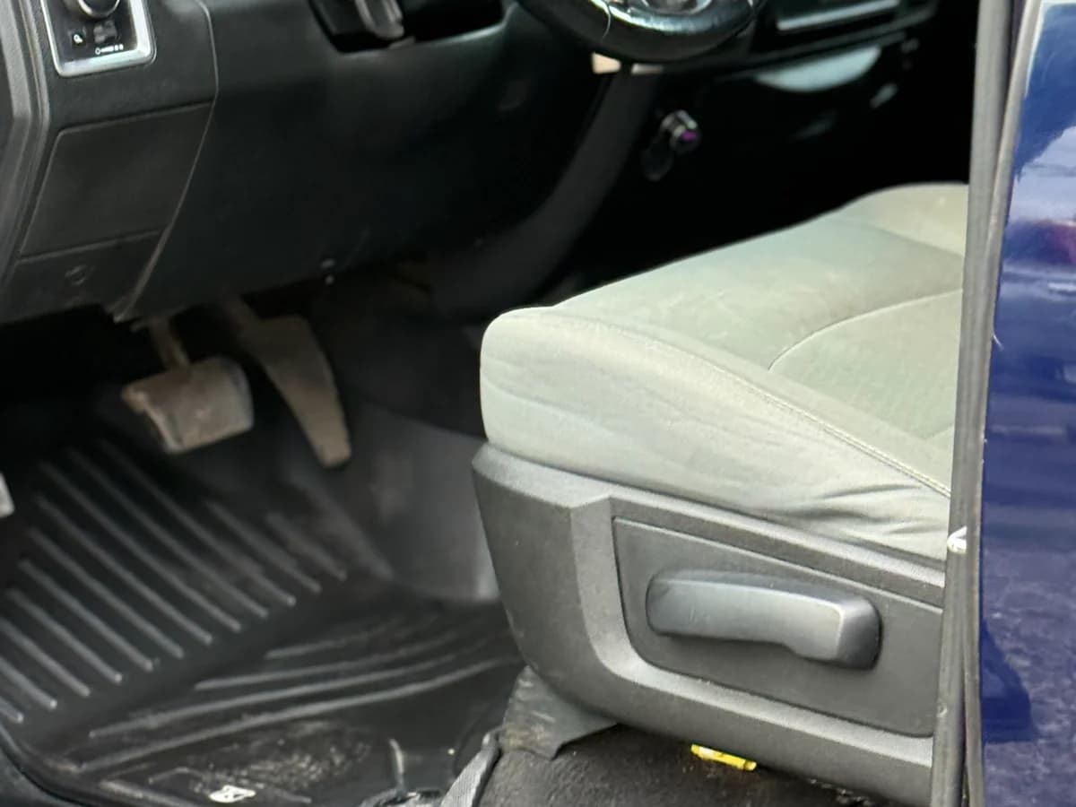 Dodge RAM 1500 SLT 2018 - Imagen 10