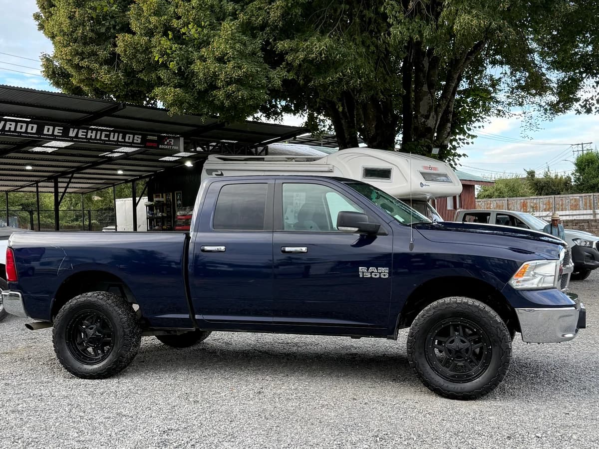 Dodge RAM 1500 SLT 2018 - Imagen 7
