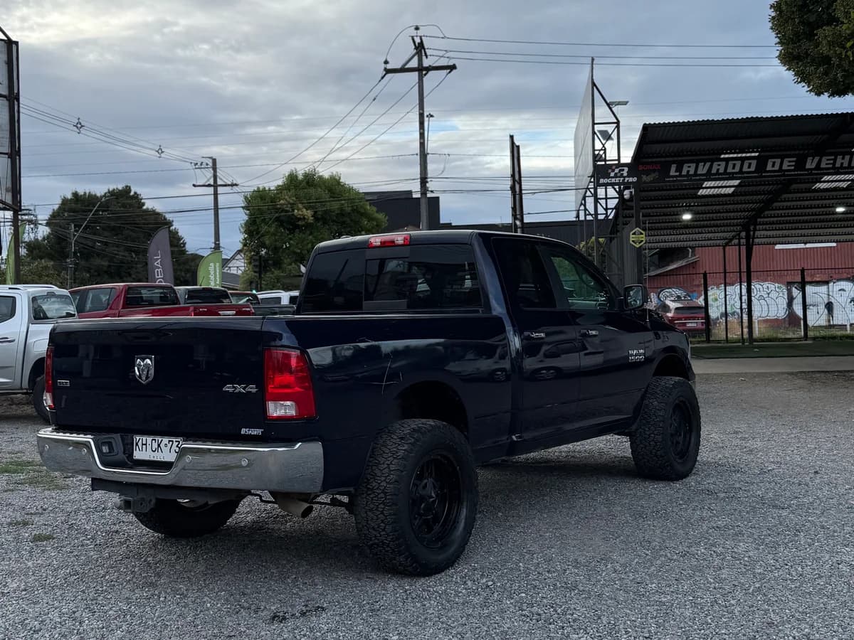 Dodge RAM 1500 SLT 2018 - Imagen 11