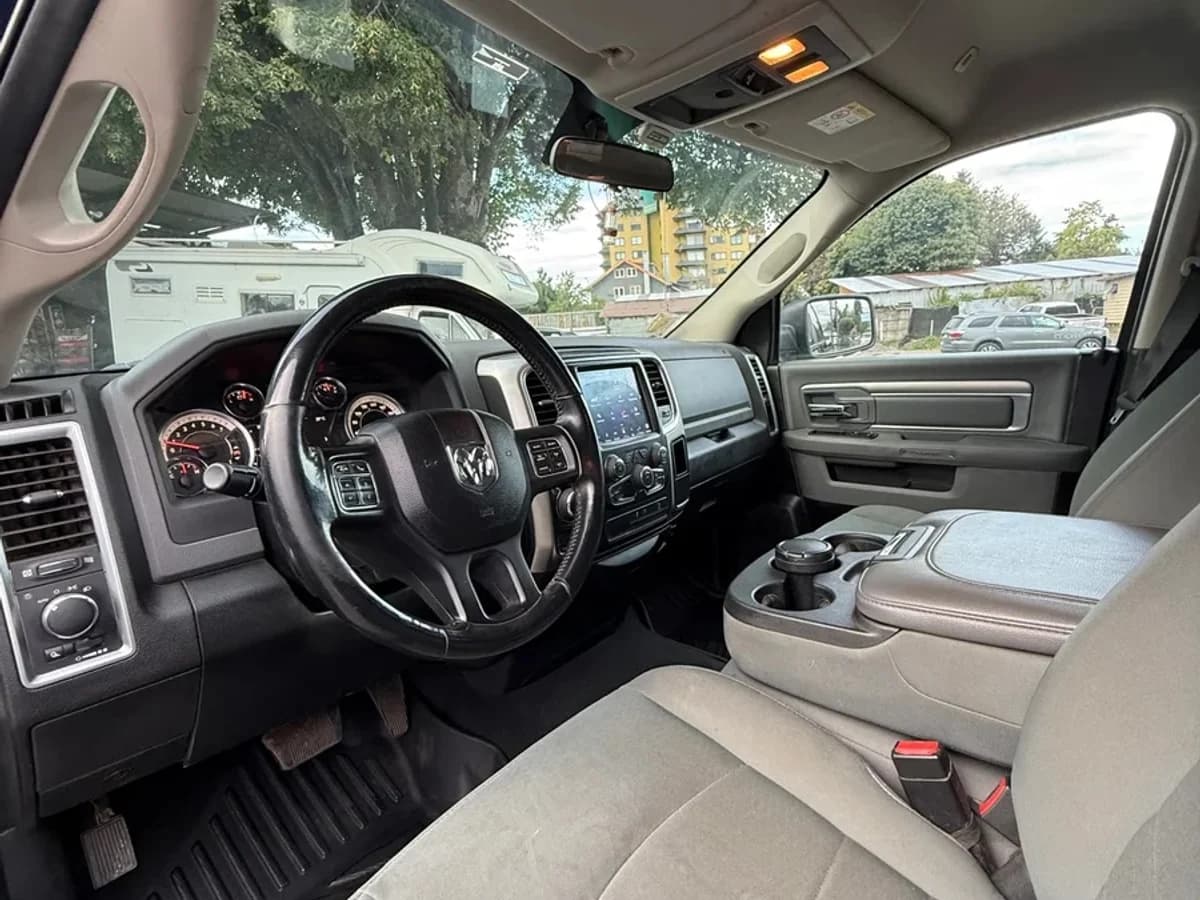 Dodge RAM 1500 SLT 2018 - Imagen 16