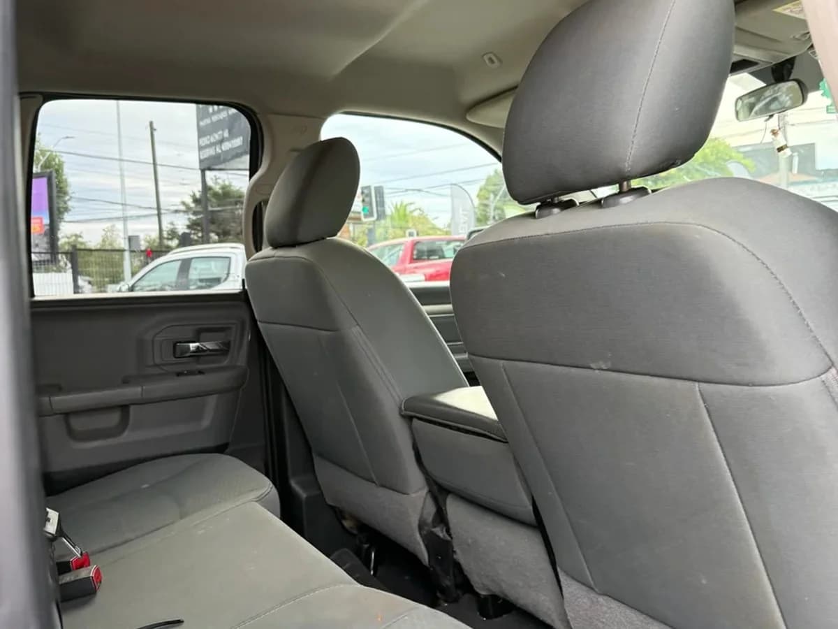 Dodge RAM 1500 SLT 2018 - Imagen 14