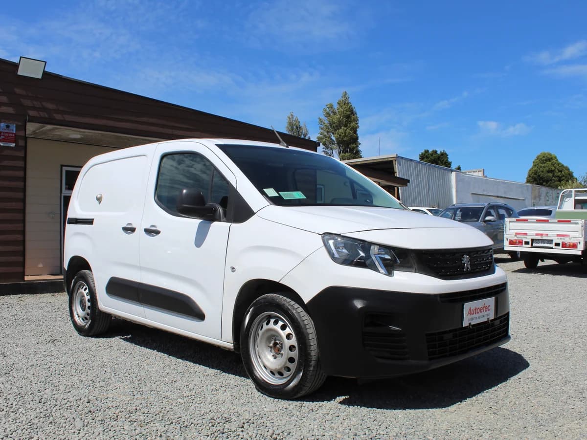 PEUGEOT PARTNER BLUE HDI 2023 - Imagen 4