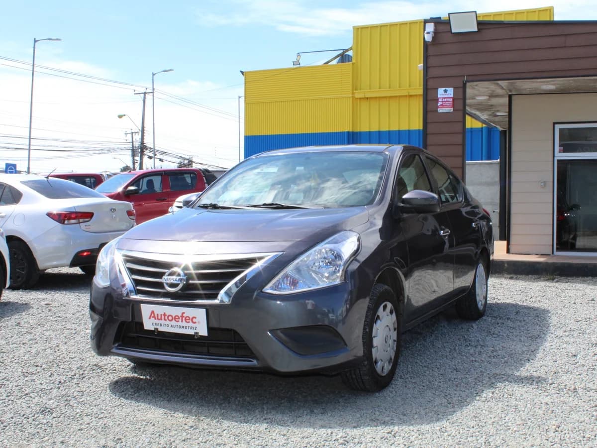 NISSAN VERSA SENSE MT 2018 - Imagen 2