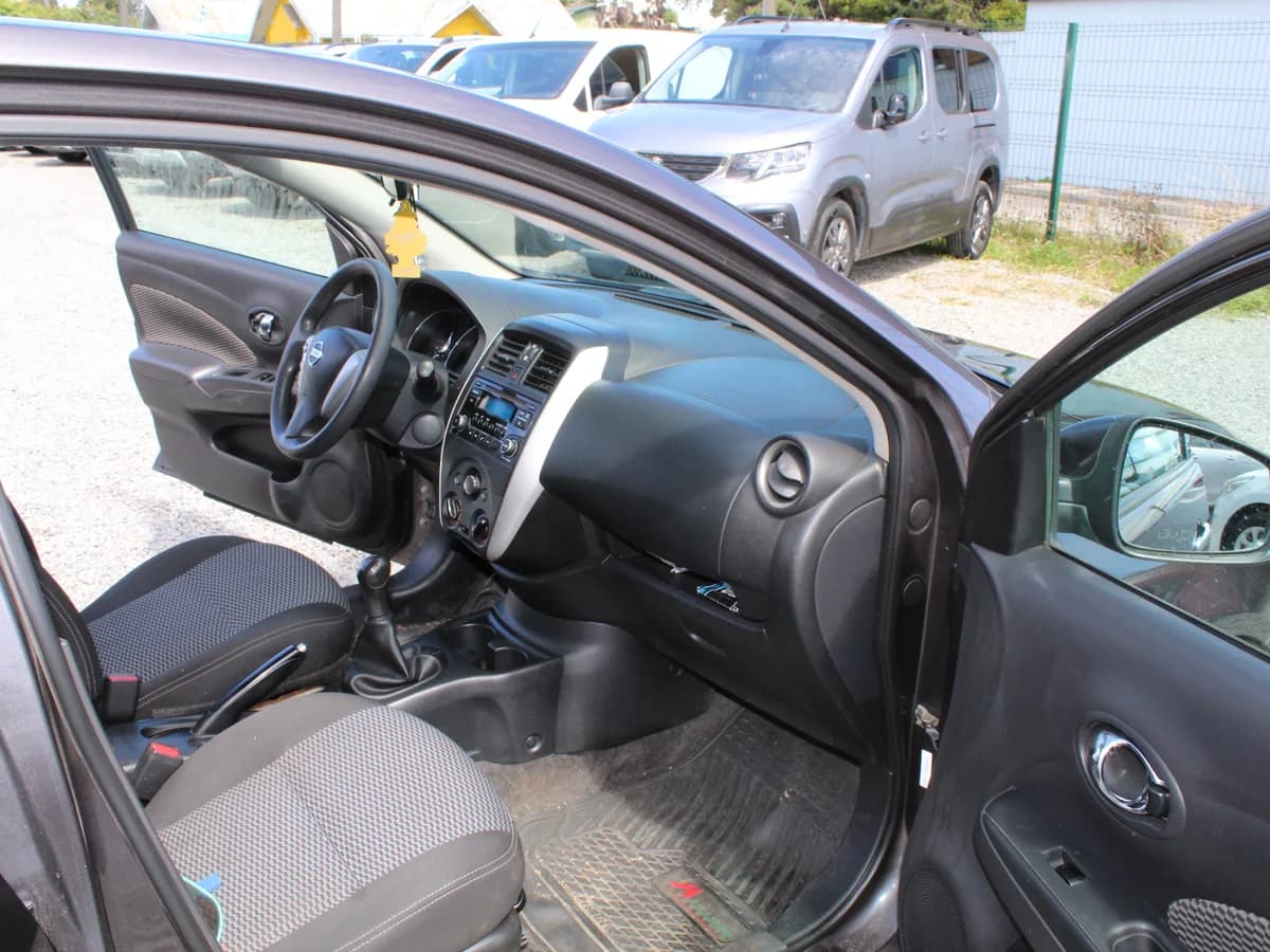 NISSAN VERSA SENSE MT 2018 - Imagen 5