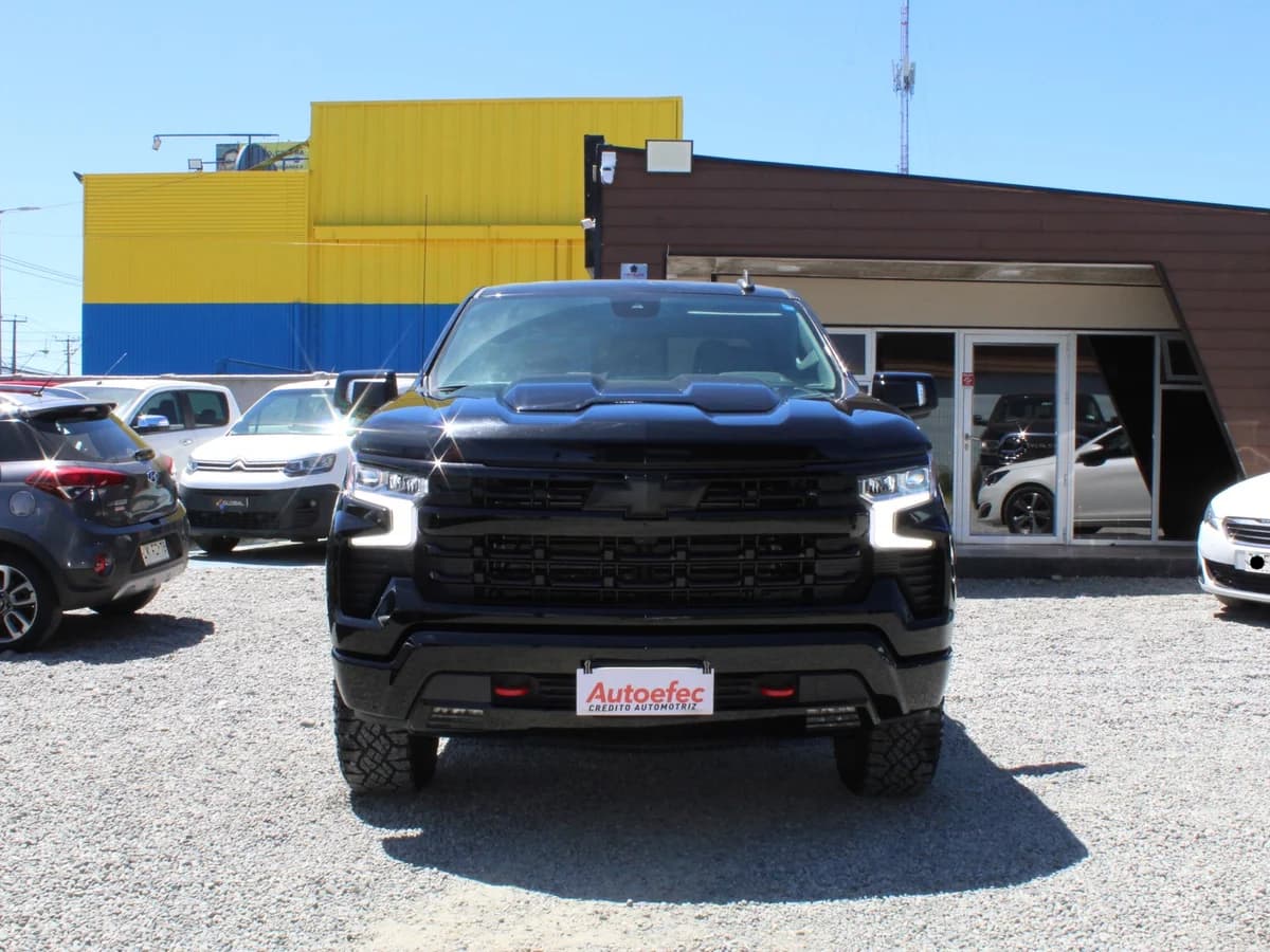 CHEVROLET SILVERADO TRAIL BOSS Z71 2024 - Imagen 3