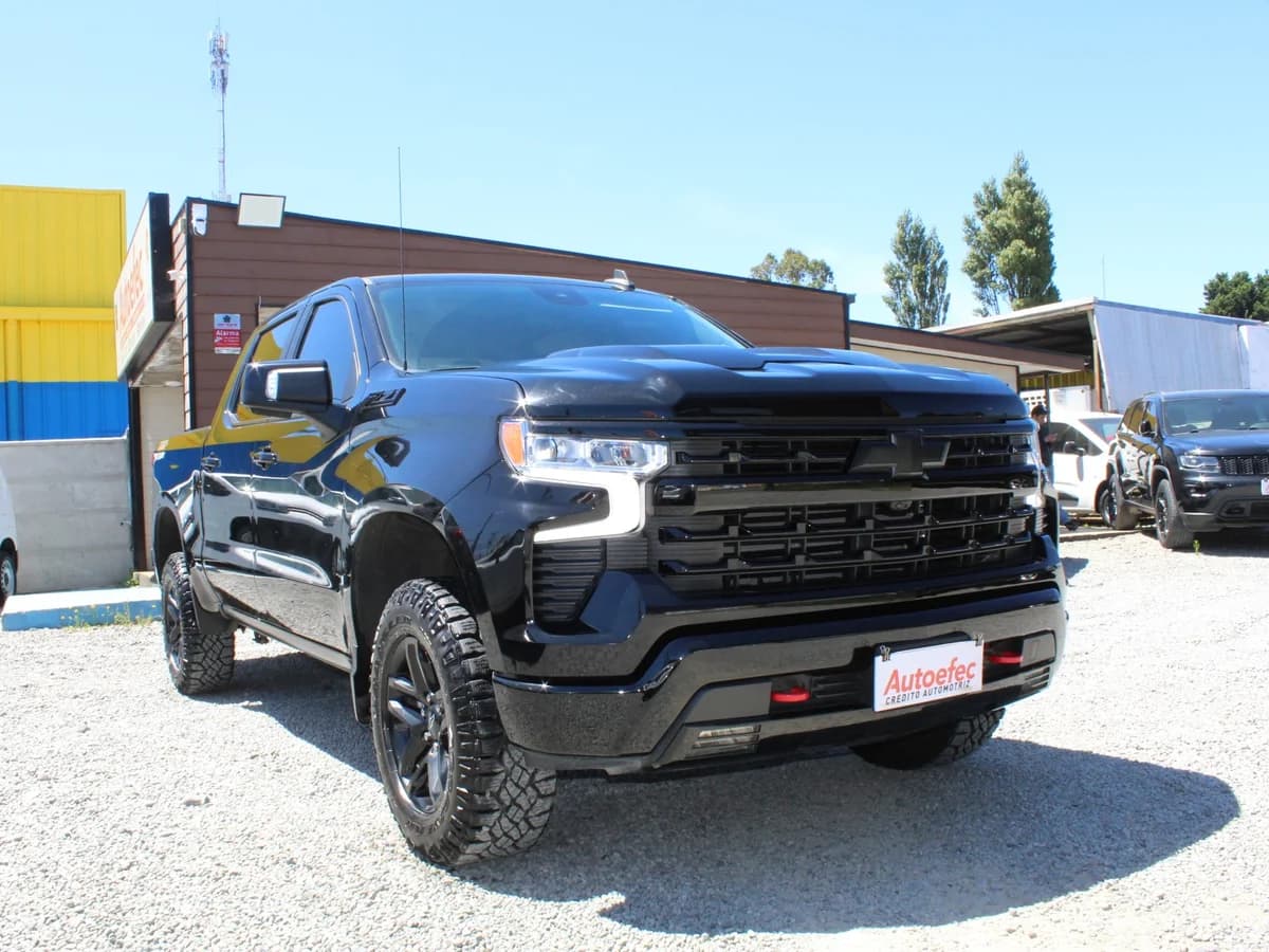 CHEVROLET SILVERADO TRAIL BOSS Z71 2024 - Imagen 4