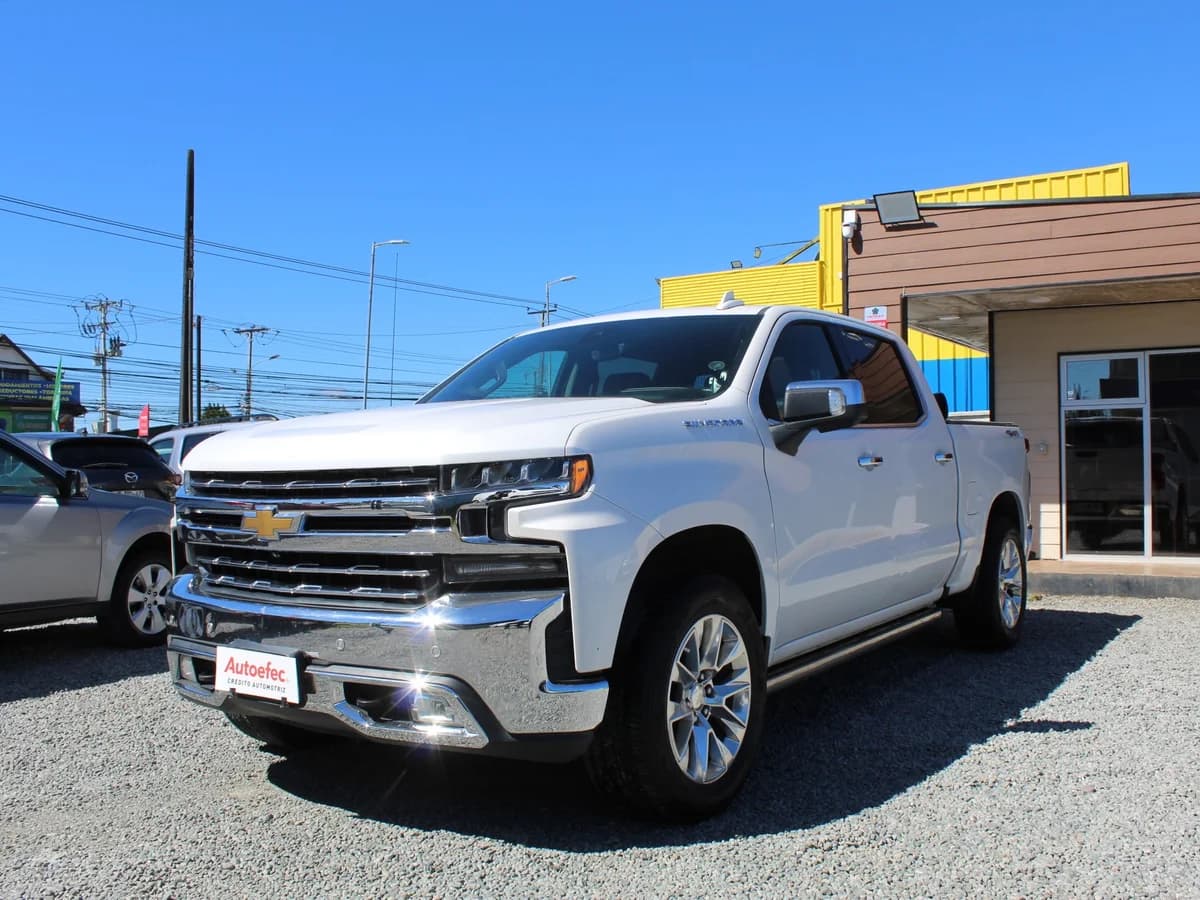 CHEVROLET Silverado LTZ 2019 - Imagen 2