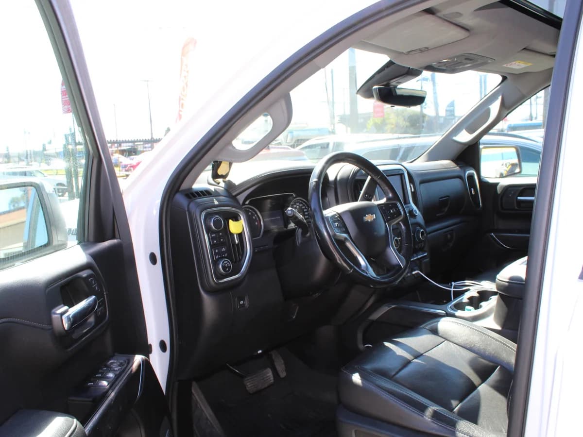 CHEVROLET Silverado LTZ 2019 - Imagen 8