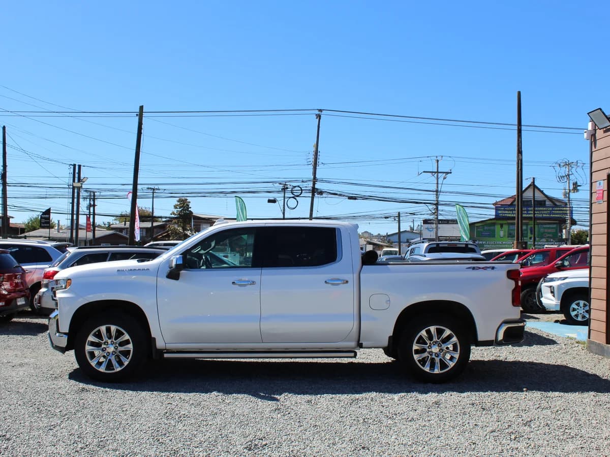 CHEVROLET Silverado LTZ 2019 - Imagen 9
