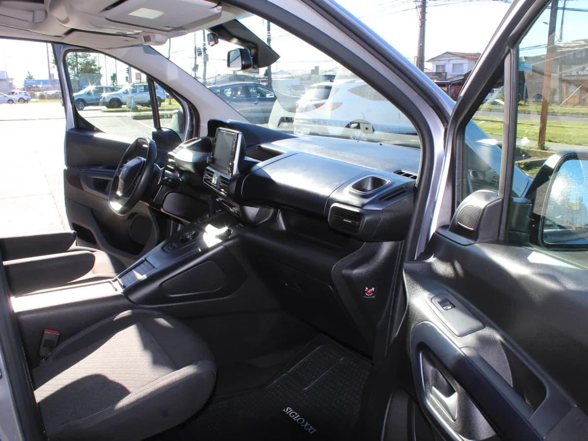 PEUGEOT RIFTER BLUE HDI DIÉSEL 2022 - Imagen 5