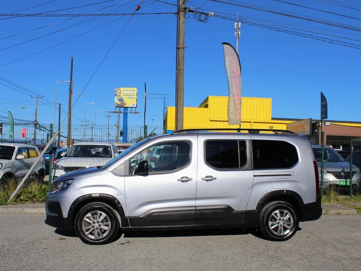PEUGEOT RIFTER BLUE HDI DIÉSEL 2022 - Imagen 11