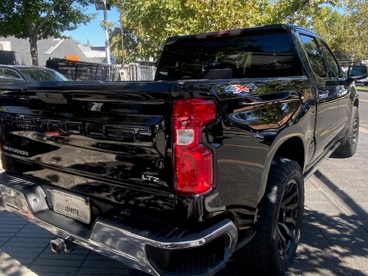 CHEVROLET SILVERADO LTZ 4x4 3.0 Aut. 2022 - Imagen 2