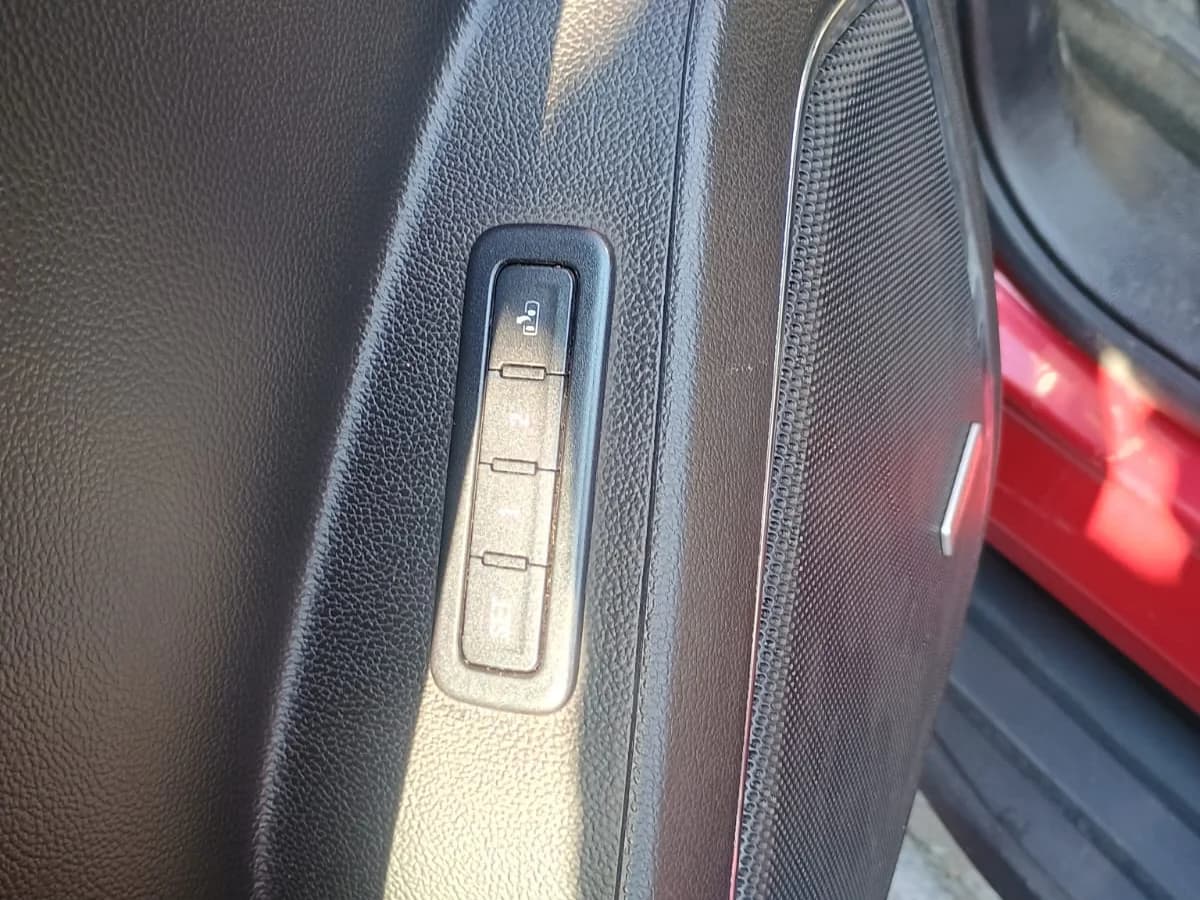 CHEVROLET TAHOE 4WD 5.3 2015 - Imagen 21