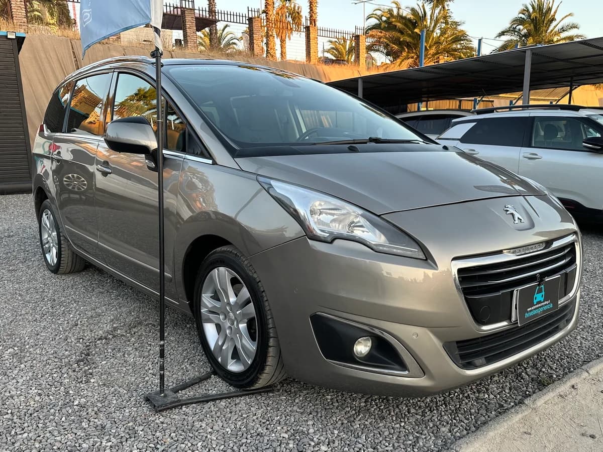 PEUGEOT 5008 ALLURE BLUE HDI 1.6 AUT DIESEL 2017