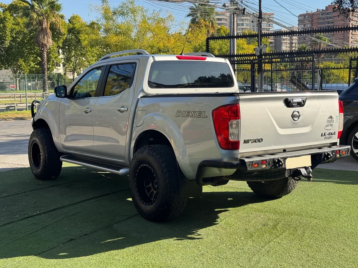 NISSAN NP300 LE 2019 - Imagen 4