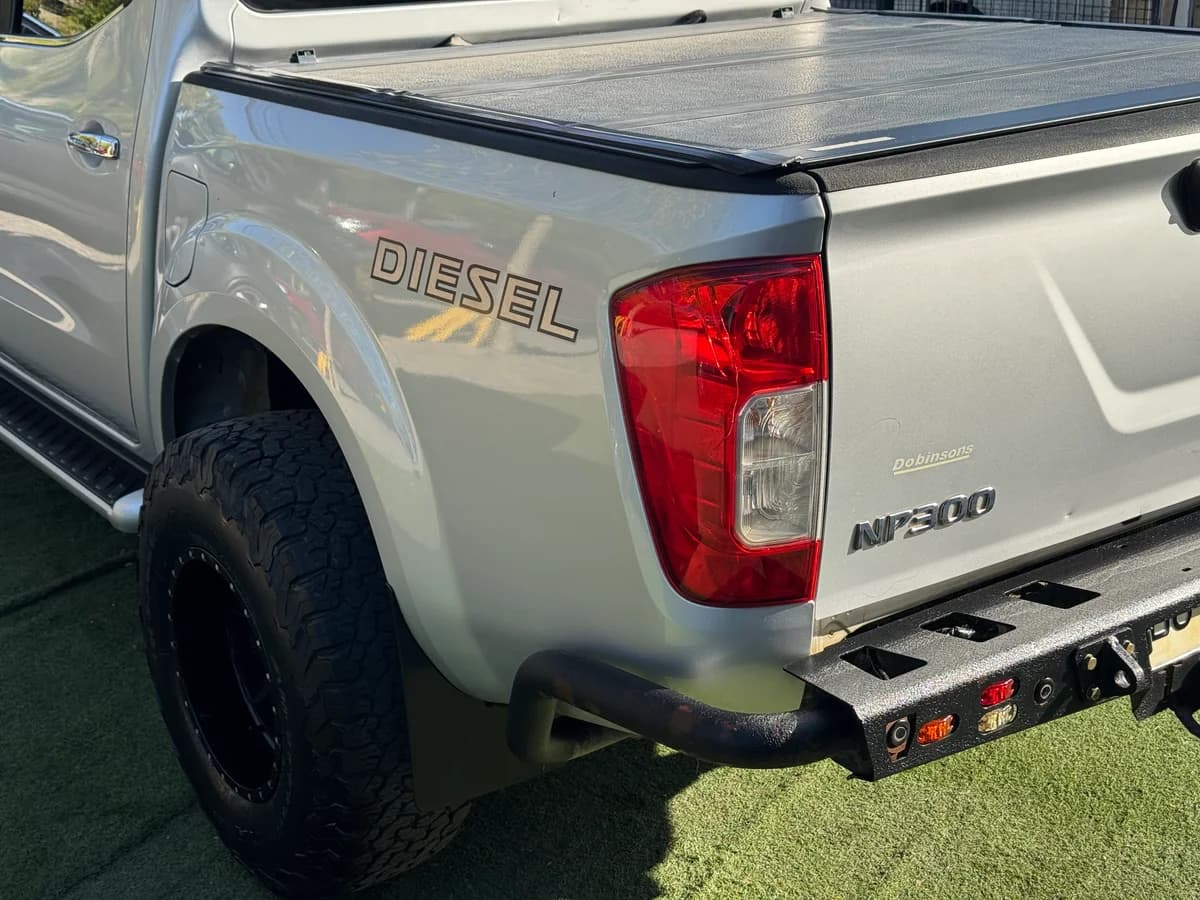 NISSAN NP300 LE 2019 - Imagen 10