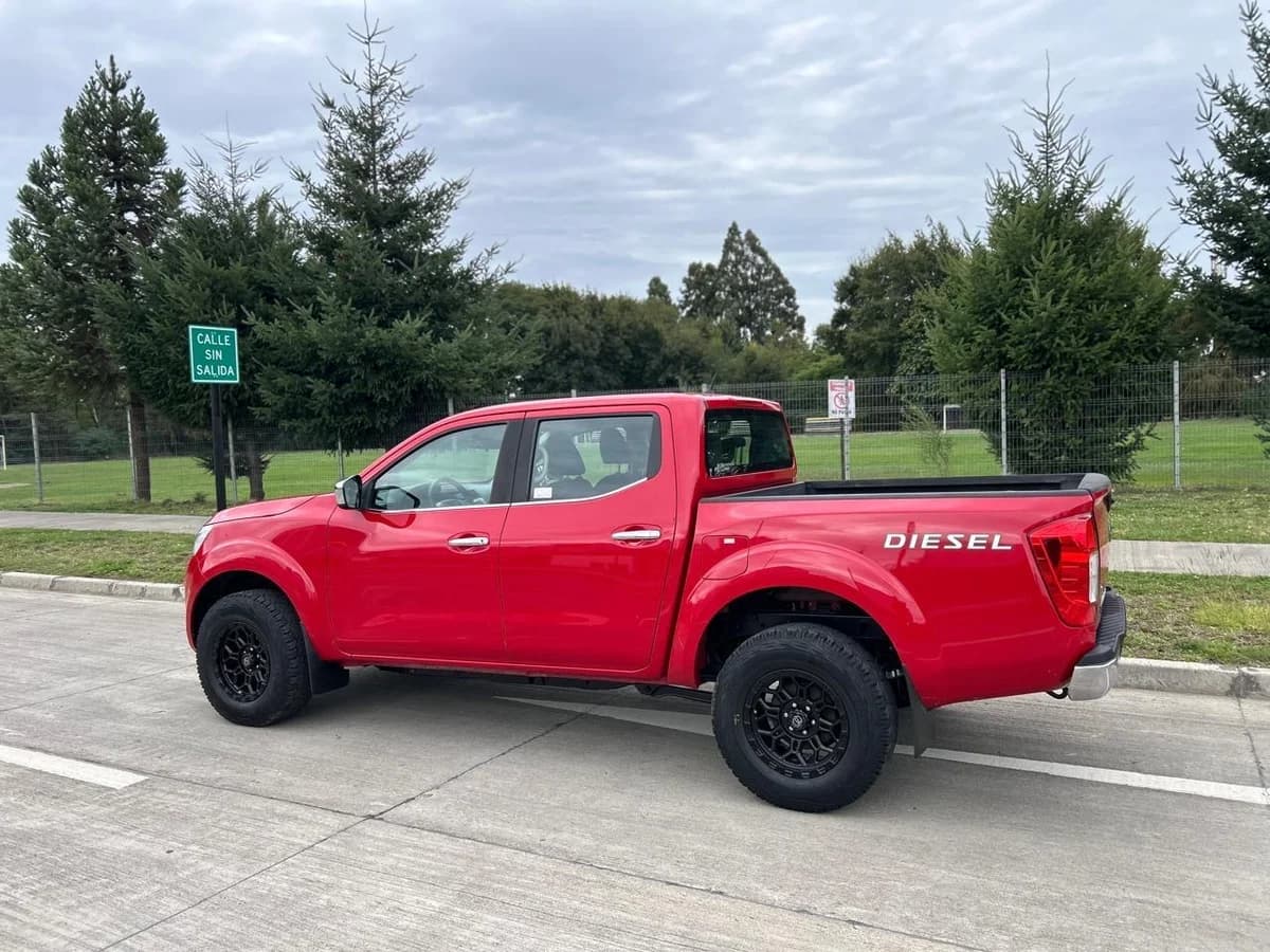 VENDIDA/NISSAN NP300 4X2 - Imagen 6