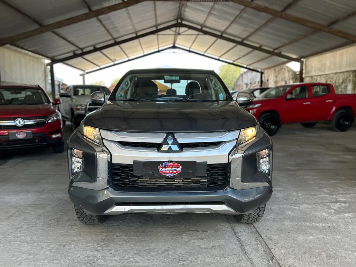 RESERVADA / KATANA 4X4 CON 86.000KM