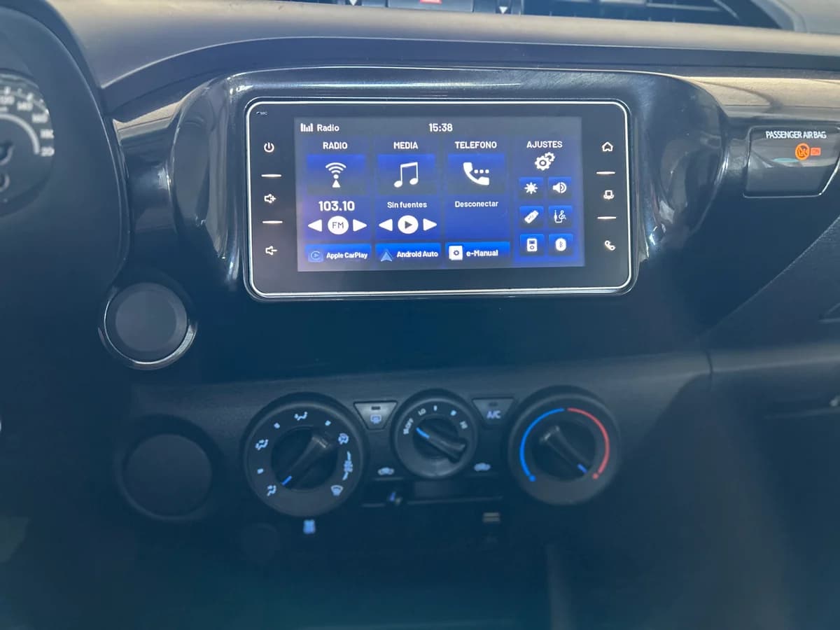 HILUX 4X2 - Imagen 10