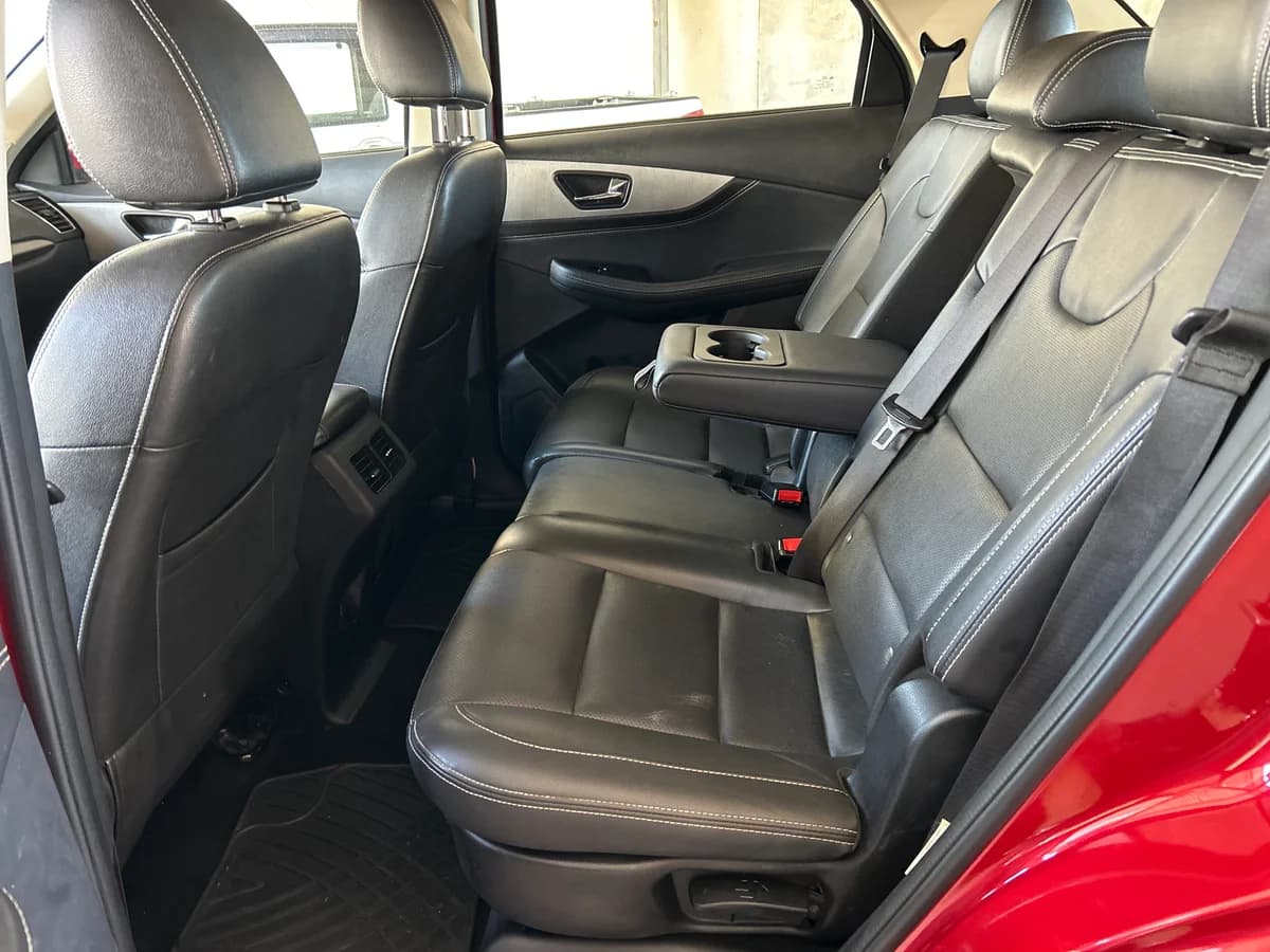 SUV FAMILIAR 3 CORRIDAS DE ASIENTO - Imagen 10