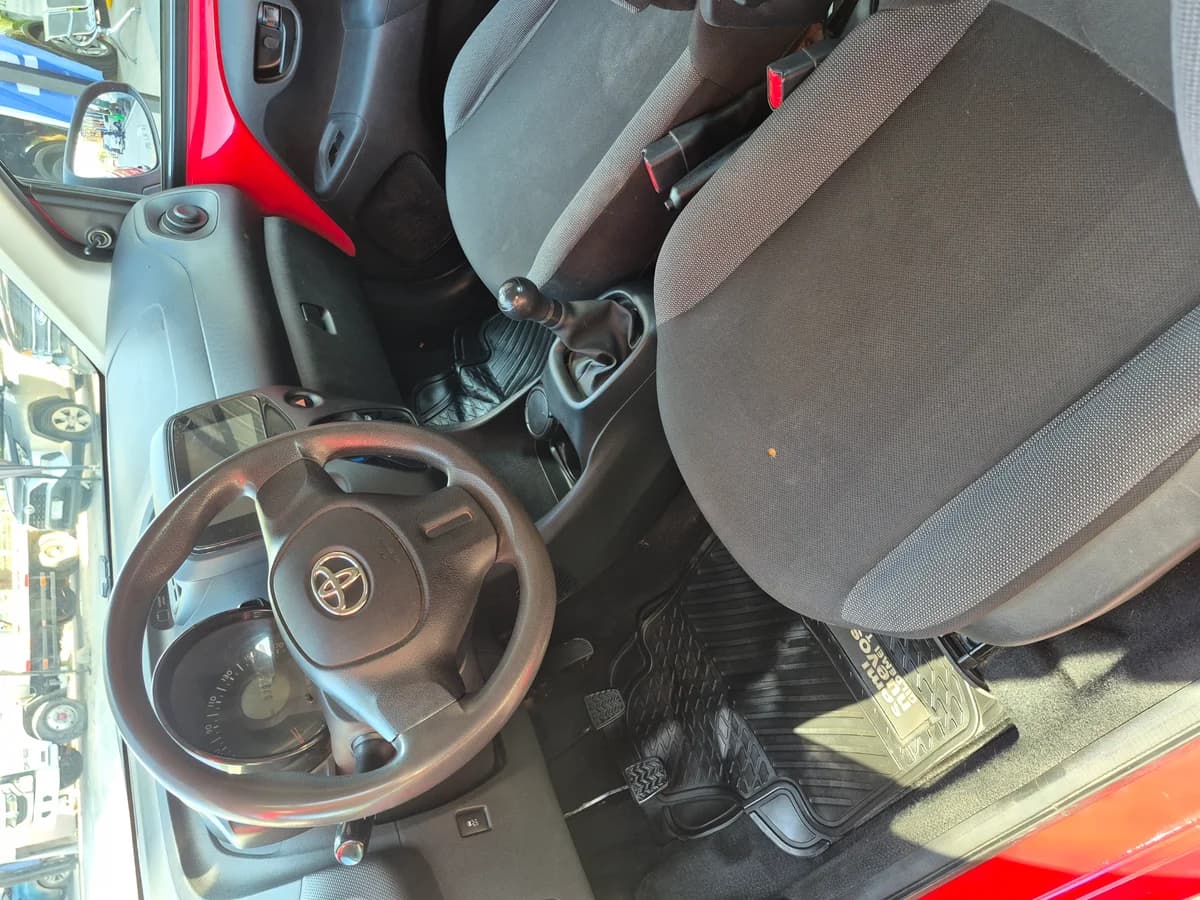 Toyota Aygo 1.0 - Imagen 12