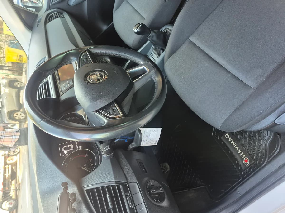 Skoda Fabia Active - Imagen 10